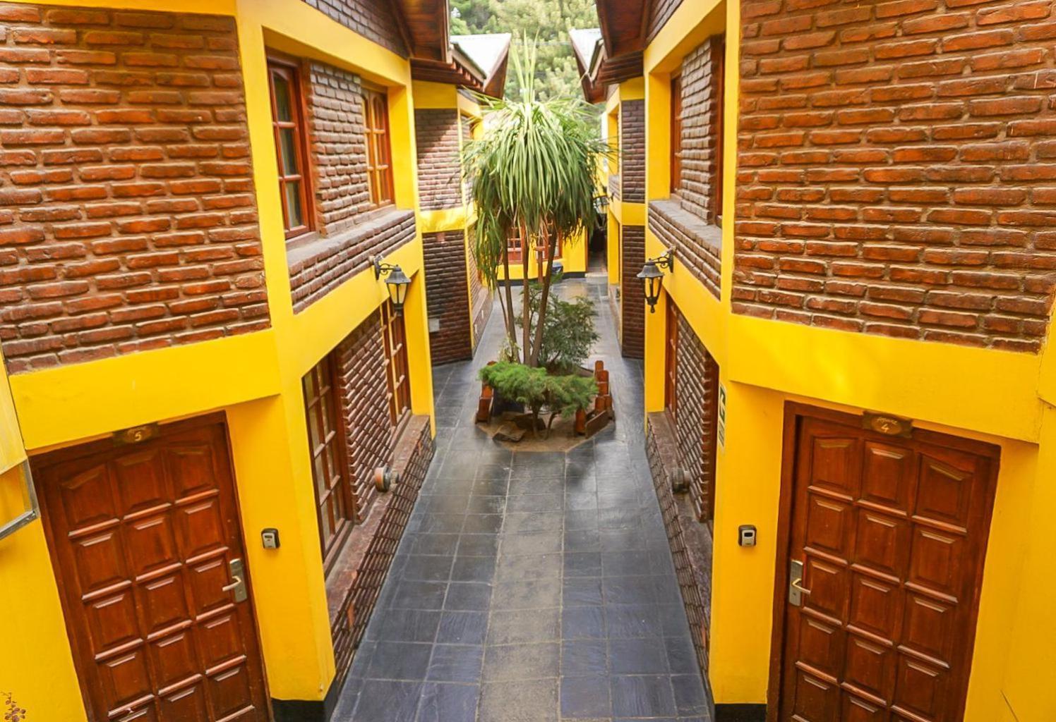 Apart Hotel Libertador El Calafate Exterior photo